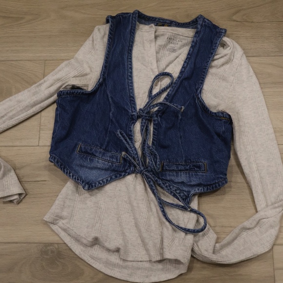 Forever 21 Denim Vest - Picture 2 of 6